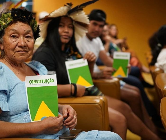 Nos 38 anos da Constituição, Cimi alerta para desmonte de direitos indígenas