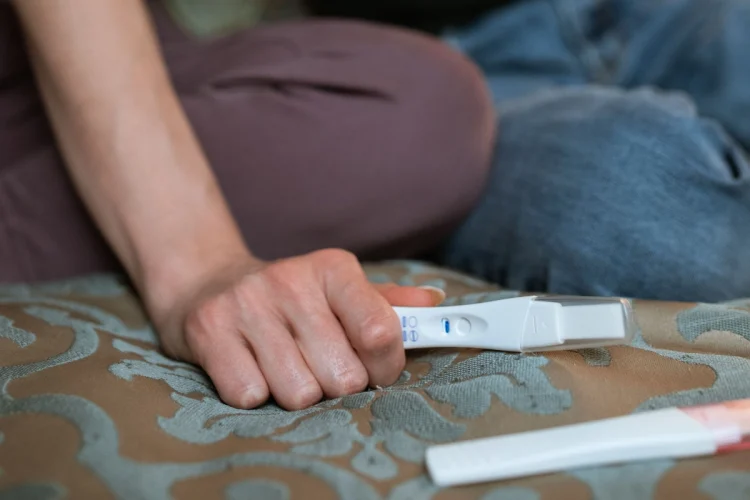 Relatório liga mudanças climáticas a casamento infantil e gravidez na adolescência