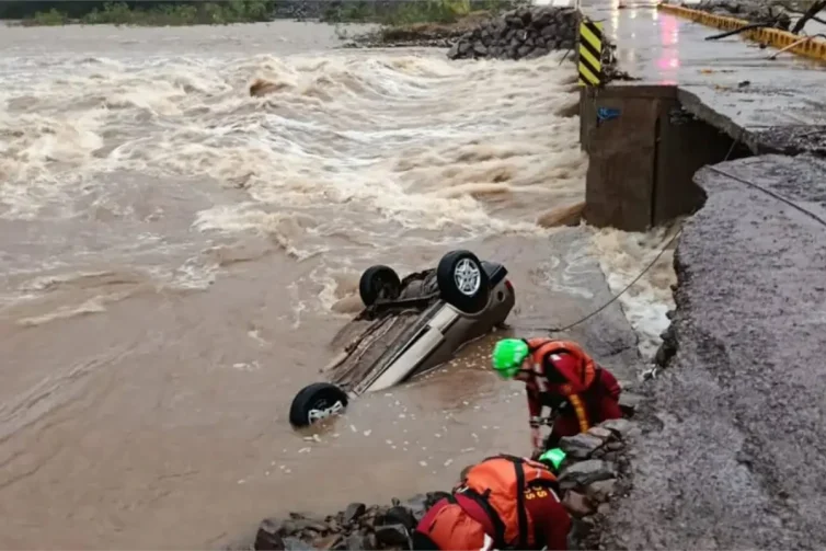 Desastres climaticos matam 25 e causam R$ 12,6 bi em perdas no pais no 3º trimestre