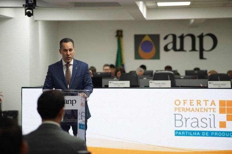 ANP leiloa mais de 50 áreas de petróleo e gás em meio à crise climática