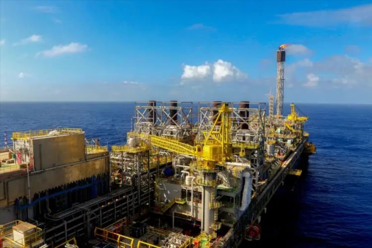 Leilão da ANP vende 59 áreas de petróleo e ignora emergência climática