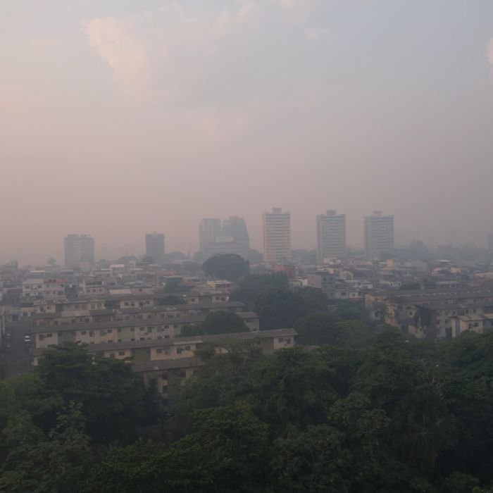 Manaus registra pico de poluição com fumaça 40 vezes acima do limite tolerável