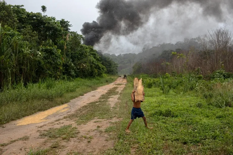 Yanomami denunciam loteamento de terras por garimpeiros antes do 2º turno